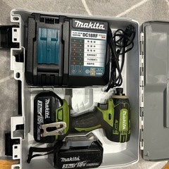 マキタ  インパクトドライバーの画像