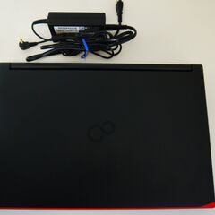 富士通 Windows11 15.6型ノートPC SSD + WEBカメラ【メンテナンス済み】（0600424）の画像