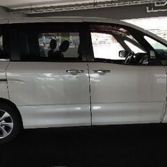 低走行日産セレナ   車検２年付