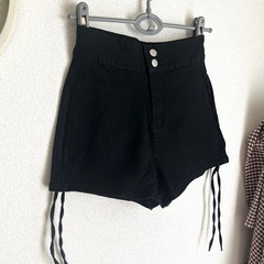 ショートパンツの画像