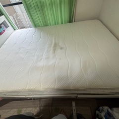 ダブルベッド