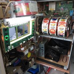 パチスロ実機 希少 デルソル2 コイン不用機 スロット機・設定キー・ドアキー付き クレカ決済可能│江別市のリサイクルショップドロップの画像