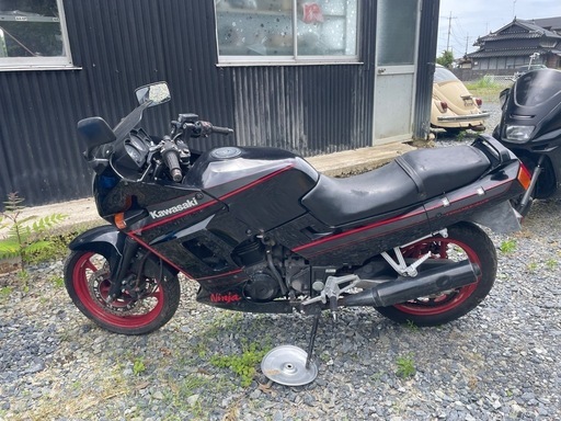 ⭐︎受け渡し予定者様決まりました⭐︎
カワサキ　GPX250RⅡ 書類・キー無しの完全部品取り車両です。②