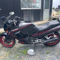 ⭐︎受け渡し予定者様決まりました⭐︎
カワサキ　GPX250RⅡ 書類・キー無しの完全部品取り車両です。②の画像