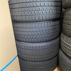 スタッドレスタイヤ　R17