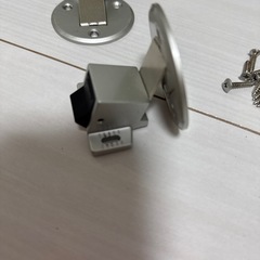 扉のストッパーの画像