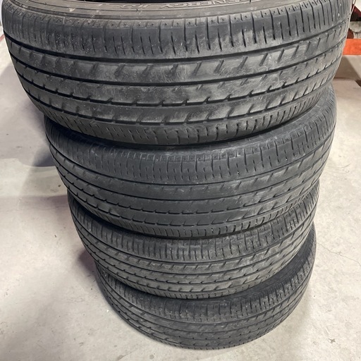 185/60R15 TOYOタイヤ ナノエナジー3 中古4本セット　送料込み 185/60R15 TOYOタイヤ ナノエナジー3 中古4本セット 送料込み