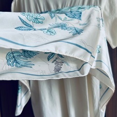 花柄スカーフ付　半袖Tシャツの画像