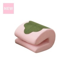 JF0624 【新品】挟めるクッション　おもち型クッション　　さ...