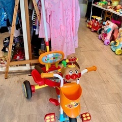 ■店頭引取限定■美品☆アンパンマン　現行モデル　三輪車♪