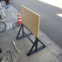 立て看板自作品　処分したいので　下部塗装して、値下げして　再出品の画像