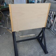 立て看板自作品　処分したいので　下部塗装して、値下げして　再出品の画像