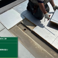 真夏の物置倉庫　や　プレハブハウスの断熱防水工事