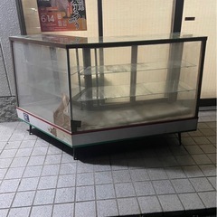 コーナーショーケースの画像