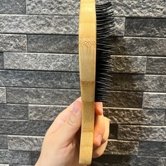 フライングタイガー　ヘアブラシの画像