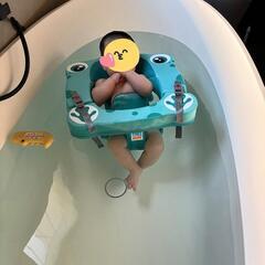 値下げ↓新生児用浮き輪の画像