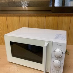 ♦YAMADA 電子レンジ 【2023年製】YMW17HL5