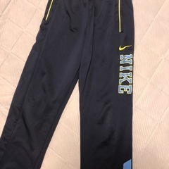 ジャージ上下➕ズボン3点の画像
