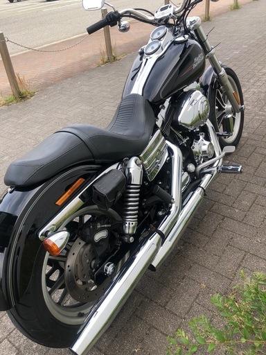 ハーレーダビッドソンローライダーFXDL2011年式