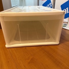 プラスチック収納ケース