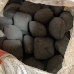 豆炭　　の画像