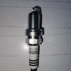 NGK イリジウムDFスパークプラグ DF6A-13B 4個入り新品未使用品の画像