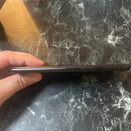 iPhone7 128G SIMフリー　バッテリー容量100 