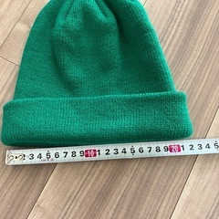 緑　グリーン　ニット帽の画像