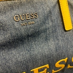 GUESSカバンの画像