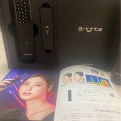 佐々木希　電気ブラシ　化粧水付きの画像