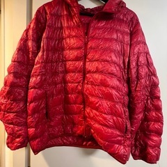 UNIQLO ウルトラライトダウン赤