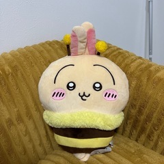 ちいかわ　うさぎ　ぬいぐるみ　蜂
