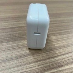 30w USB-C Power Adapter Model A2164 電源アダプターの画像