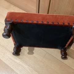 オットマン
  7月中旬以降出品.取引地域が都内に変わります。ご承知おきください。の画像