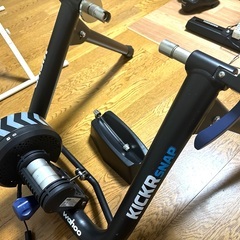スマートトレーナー　Wahoo Kickr Snap　後輪を外さ...
