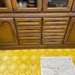食器棚の画像