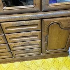 食器棚の画像