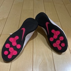 ナイキ　サッカートレーニングシューズの画像