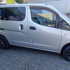 Nissan NV200 シルバーの画像