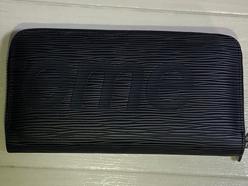 最終値下げ！15,000→11,000　　LOUIS VUITTON & SUPREME 長財布 ヴィトン シュプリーム