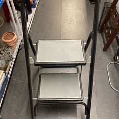 ☆中古￥1,000！コーナン　踏み台　家具　オフィス家具　KLH...