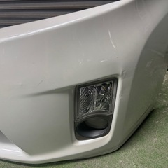 ZVW30 フロントバンパー　ウインカー　ジャンクの画像