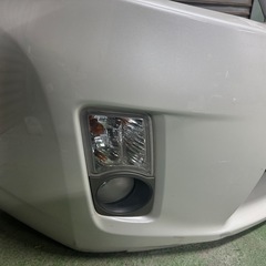 ZVW30 フロントバンパー　ウインカー　ジャンクの画像