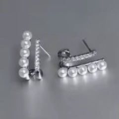 ピアス
