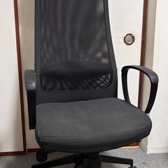 ★IKEA MARKUS オフィスチェア 人間工学デザイン 快適...