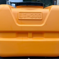 ローリータンク 300L
