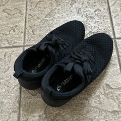 美品☆24㎝メッシュシューズ
