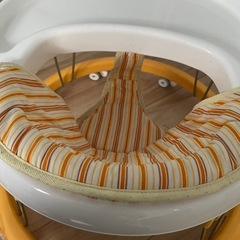 【中古】ベビー歩行器の画像