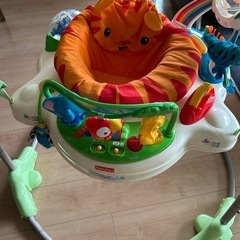子供遊ぶジャンパルー　無料の画像
