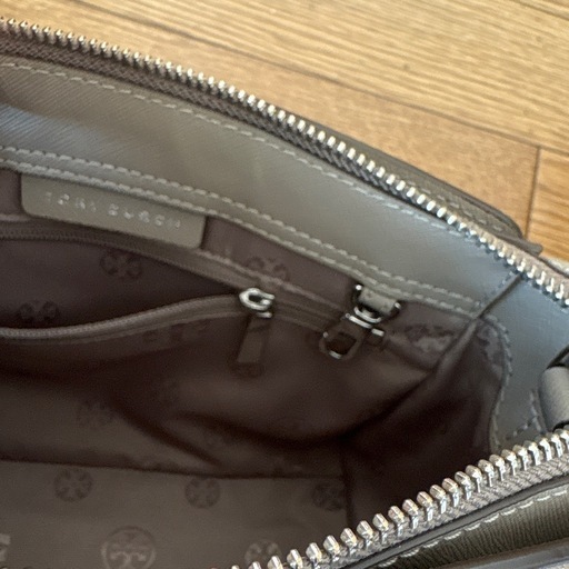 Tory Burch グレー ショルダーバッグ